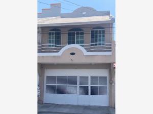 Casa en venta en La Tampiquera, Boca del Río, Veracruz de Ignacio de la Llave Casa en venta en La Tampiquera, Boca del Río, Veracruz de Ignacio de la Llave