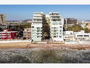 Condo de 2 recs en Tiara Sands