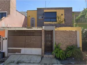 Casa en venta en Blancas Mariposas, Centro, Tabasco
