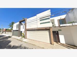Casa en remate en Bivalbo, Carmen, Campeche