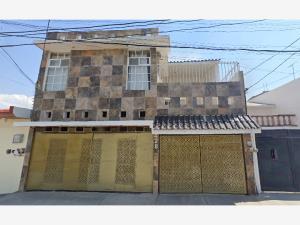Casa en venta en Jardines del Moral, León, Guanajuato
