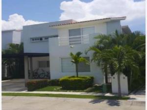Casa en venta en Flamingos, Tepic, Nayarit
