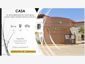 Casa en remate en Vista Real, Santa Cruz Xoxocotlán, Oaxaca