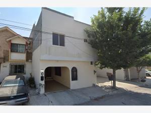 Casa en remate en Potrero Anahuac, San Nicolás de los Garza, Nuevo León