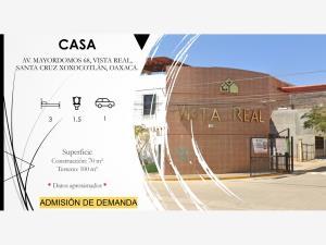 Casa en remate en Vista Real, Santa Cruz Xoxocotlán, Oaxaca