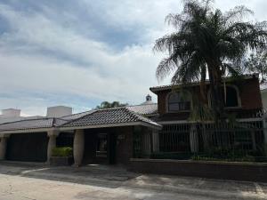 Casa en venta en Jardines del Campestre, León, Guanajuato Casa en venta en Jardines del Campestre, León, Guanajuato