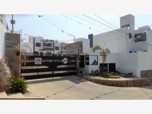 Casa en venta en Tzompantle Norte, Cuernavaca, Morelos Casa en venta en Tzompantle Norte, Cuernavaca, Morelos