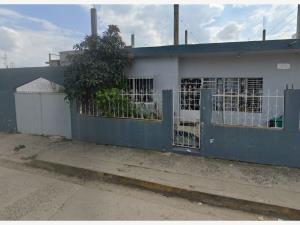 Casa en venta en Absalon Castellanos, Suchiapa, Chiapas