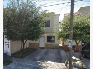 Casa en venta en Real de Cumbres, Monterrey, Nuevo León