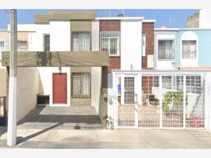 Casa en venta en Villa de los Belenes, Zapopan, Jalisco