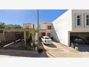 Casa en venta en Fundadores Residencial, Guasave, Sinaloa