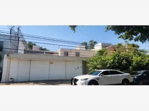 Casa en venta en Jardines del Bosque Norte, Guadalajara, Jalisco
