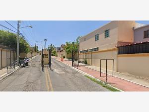 Casa en venta en Urbi Quinta Montecarlo, Tonalá, Jalisco
