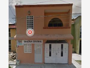 Casa en venta en Jacarandas, Tepic, Nayarit