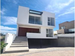 Casa en venta en Carlota Hacienda Vanegas, Corregidora, Querétaro