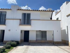 Casa en venta en Lomas del Pedregal, Irapuato, Guanajuato Casa en venta en Lomas del Pedregal, Irapuato, Guanajuato