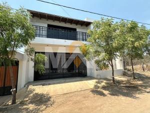 Casa en venta en La Trinidad, Comala, Colima