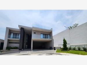 Casa en venta en Bosques de las Misiones, Santiago, Nuevo León