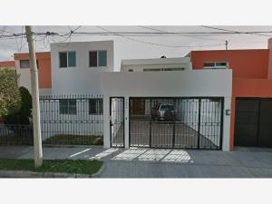 Casa en venta en La Calma, Zapopan, Jalisco Casa en venta en La Calma, Zapopan, Jalisco