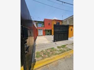 Casa en renta en Pueblo Nuevo, Chalco, México