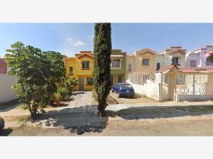 Casa en venta en Paseos de Santiago, Tonalá, Jalisco