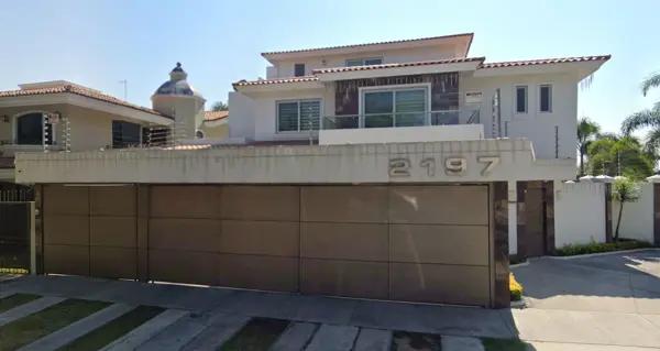 Casa en venta en Bugambilias, Zapopan, Jalisco Casa en venta en Bugambilias, Zapopan, Jalisco