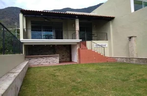 Casa en venta en San Juan Cosala, Jocotepec, Jalisco