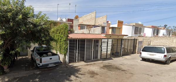 Casa en venta en El Salto Centro, El Salto, Jalisco