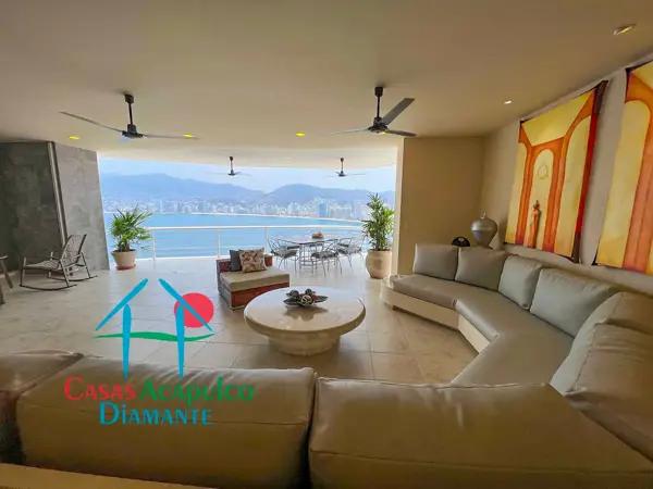 Departamento en renta vacacional con terraza y vista al mar
