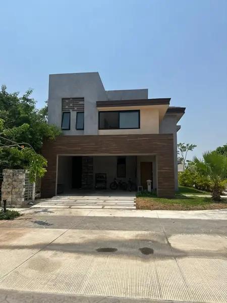 Casa en renta en Yucatán Country Club, Mérida, Yucatán