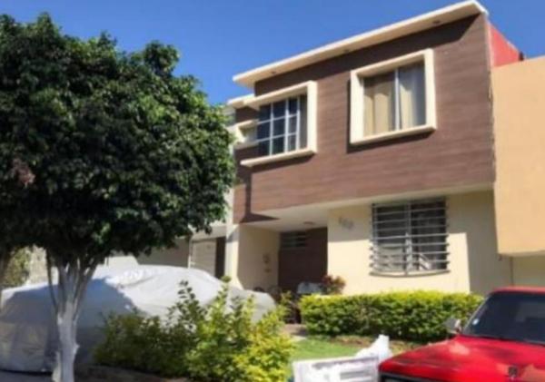 Casa en venta en Terralta, San Pedro Tlaquepaque, Jalisco