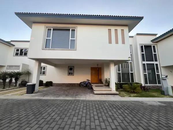 Casa en venta en San Salvador Tizatlalli, Metepec, México Casa en venta en San Salvador Tizatlalli, Metepec, México