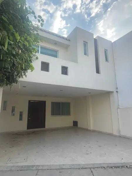 Casa en venta en El Mayorazgo Residencial, León, Guanajuato Casa en venta en El Mayorazgo Residencial, León, Guanajuato