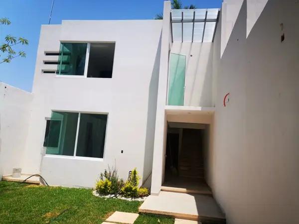 Casa en venta en Otilio Montaño, Cuautla, Morelos
