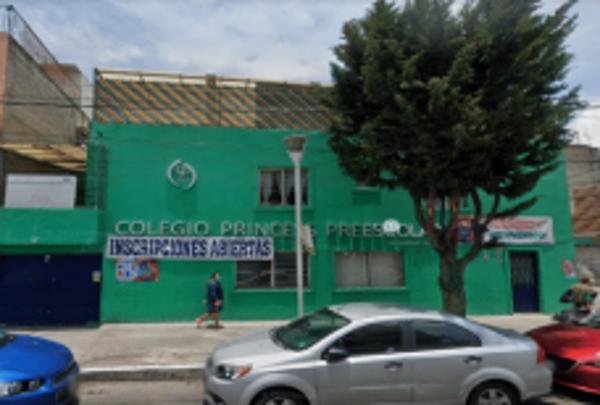Edificio en remate en Ampliación Gabriel Ramos Millán, Iztacalco, Ciudad de México
