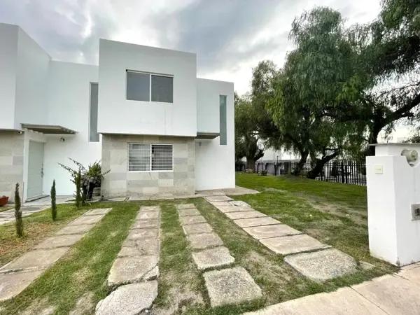 Casa en venta en Paseos del Bosque, Corregidora, Querétaro