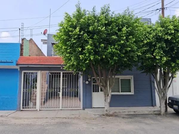Casa en venta en El Salto Centro, El Salto, Jalisco