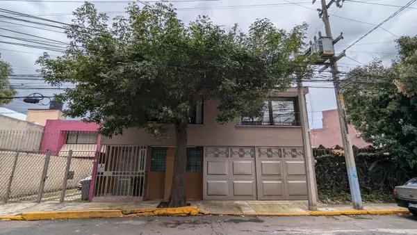 Edificio en venta en Las Haciendas, Metepec, México