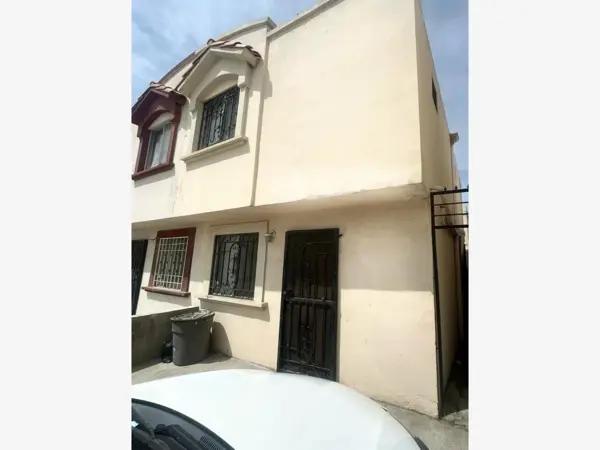 Casa en venta en Vista Alamar, Tijuana, Baja California Casa en venta en Vista Alamar, Tijuana, Baja California