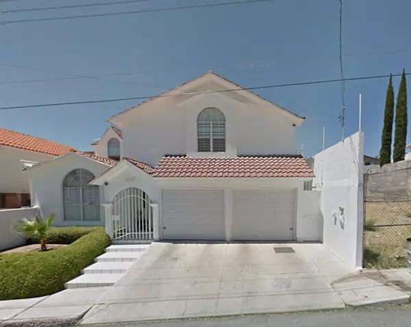 Casa en venta en Lomas la Salle, Chihuahua, Chihuahua