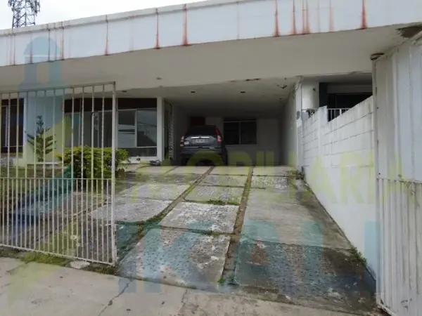 Casa en renta en Jardines de Tuxpan, Tuxpan, Veracruz de Ignacio de la Llave