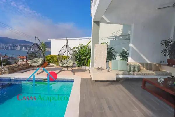 Hermosa casa en renta vacacional con alberca privada y vista al mar