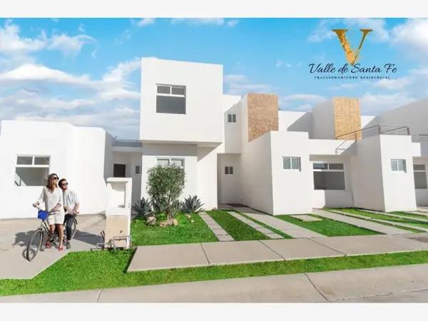 Casa en venta en Santa Fe, Silao de la Victoria, Guanajuato