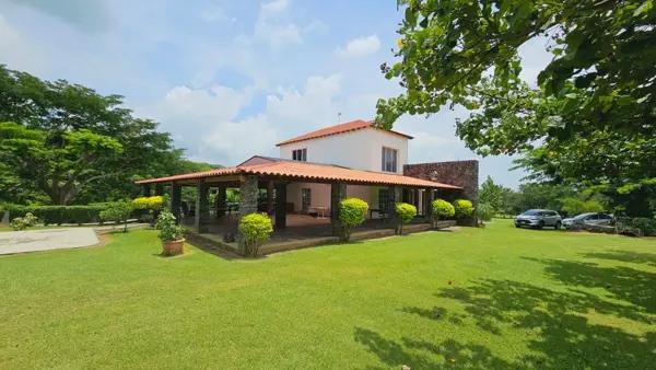 Finca-Rancho en venta en La Caja, Comala, Colima