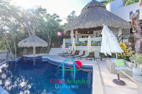 Exclusiva casa en renta vacacional con 4 recámaras y alberca privada