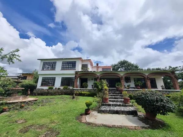 Finca-Rancho en venta en Camino Real los Reyes, Tlayacapan, Morelos