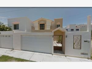 Casa en venta en Sabalo Country Club, Mazatlán, Sinaloa