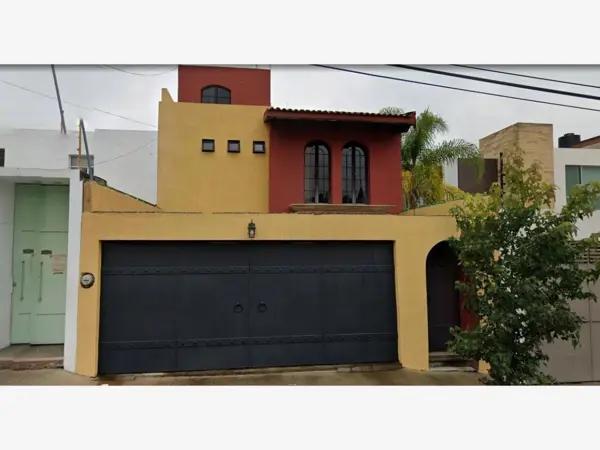 Casa en venta en Lomas de Santa Maria, Morelia, Michoacán de Ocampo
