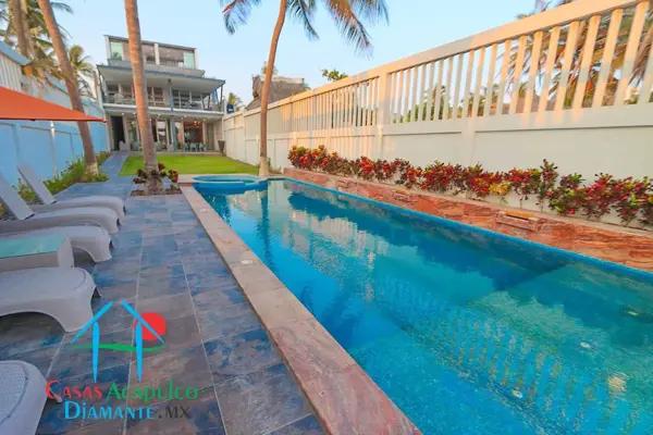 Casa de playa en renta vacacional con alberca privada
