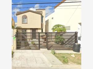 Casa en venta en Las Fuentes Sección Lomas, Reynosa, Tamaulipas